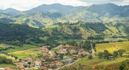 Muito ar puro e esplendor da natureza permeiam cada atrativo de São Bento do Sapucaí (Imagem: Ricardo de O. Lemos | Shutterstock)