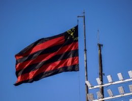 Bandeira do Sport na Ilha do Retiro