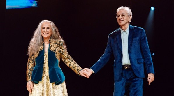 Maria Bethânia e Caetano Veloso no show "Caetano e Bethânia"