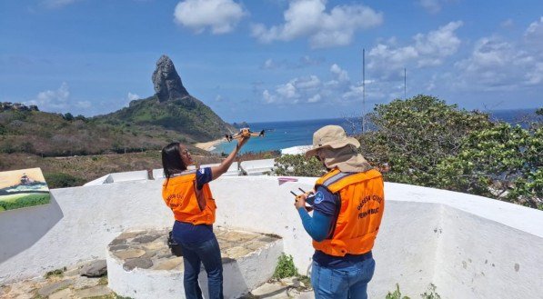 Defesa Civil promove ação educativa para estudantes de Fernando de Noronha