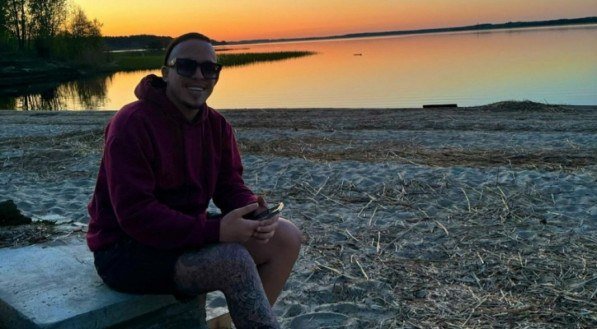 O influenciador digital João Vitor dos Santos Chagas, de 22 anos, morreu neste sábado (26), em colisão entre duas motos aquáticas