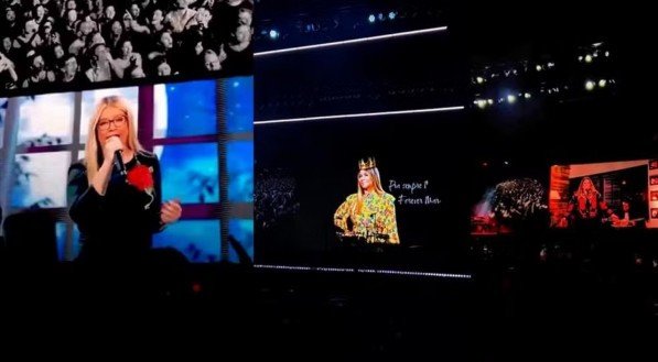 Não é a primeira vez que Bruno Mars homenageia um artista brasileiro em seu show