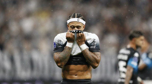 Memphis Depay, atacante do Corinthians