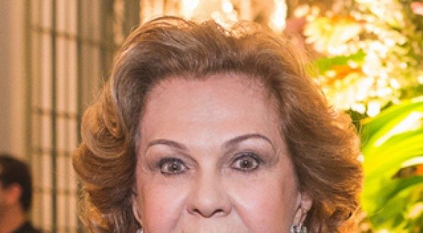 A aniversariante de hoje: Auxiliadora Paes Mendonça