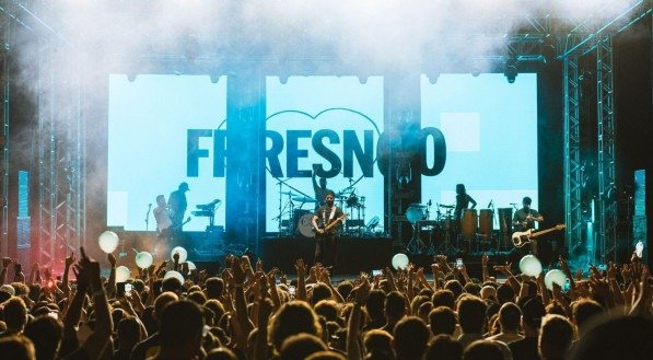 Banda Fresno no palco