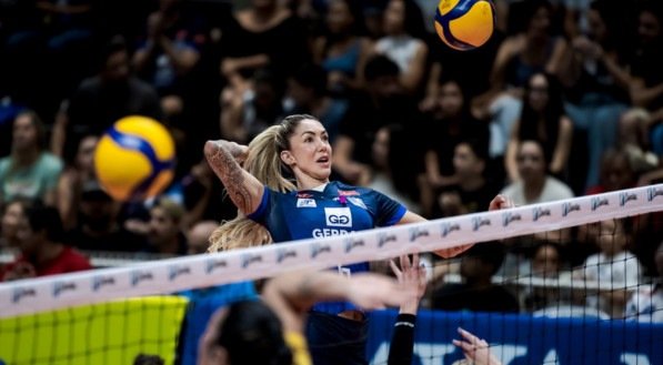 Imagem da jogadora Thaísa Daher, do Gerdau Minas, na Superliga Feminina de Vôlei