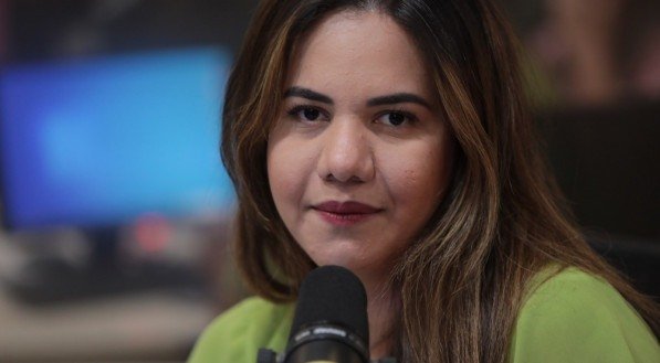 Mirella Almeida, prefeita eleita em Olinda nas Eleições 2024 - Debate na Rádio Jornal