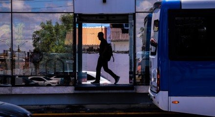 Estações de BRT estão sem sistema de refrigeração