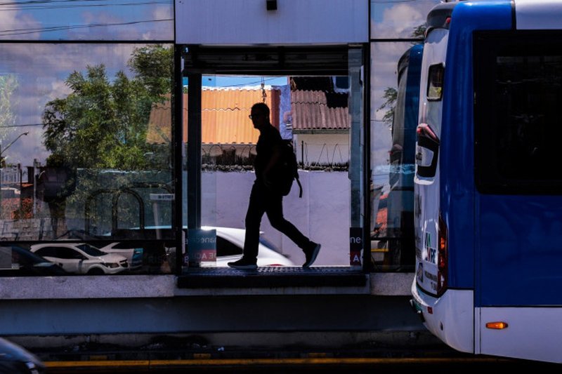 A obra mais emblemática de todas é, sem dúvida, a conclusão da estação elevada do viaduto do Bom Pastor, que faz parte do Corredor Leste-Oeste e está localizada no bairro do Engenho do Meio