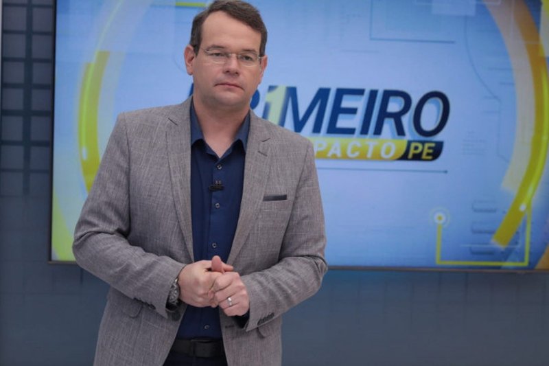 Thiago Raposo apresenta o programa Primeiro Impacto PE, na TV Jornal