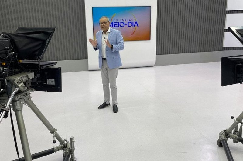 Ciro Bezerra apresenta TV Jornal meio-dia