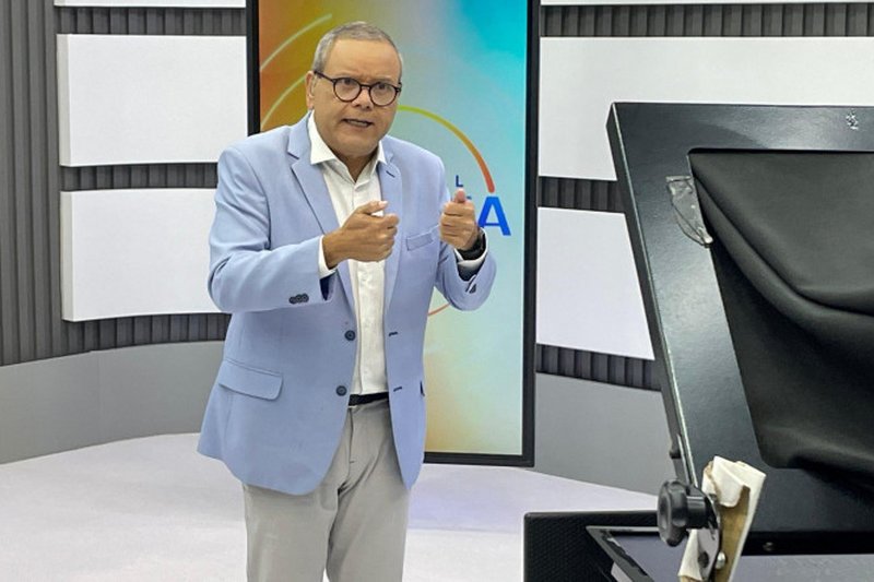 Ciro Bezerra apresenta TV Jornal Meio-Dia