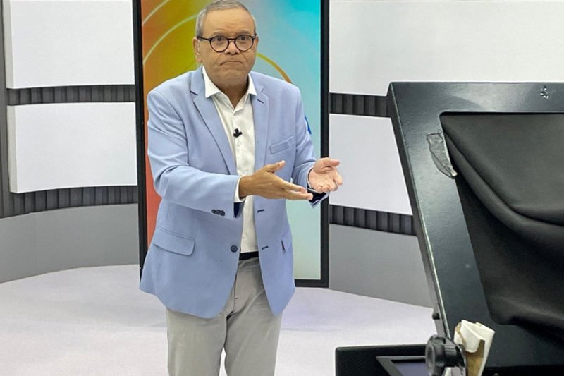 Ciro Bezerra apresenta TV Jornal meio-dia