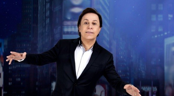 Apresentação começa Às 21h