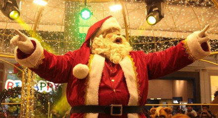 A Chegada do Papai Noel inicia a temporada natalina no Shopping Guararapes