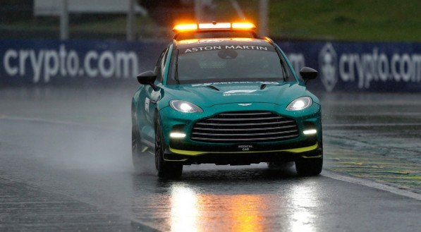 Safety car da Fórmula 1 na pista de Interlagos