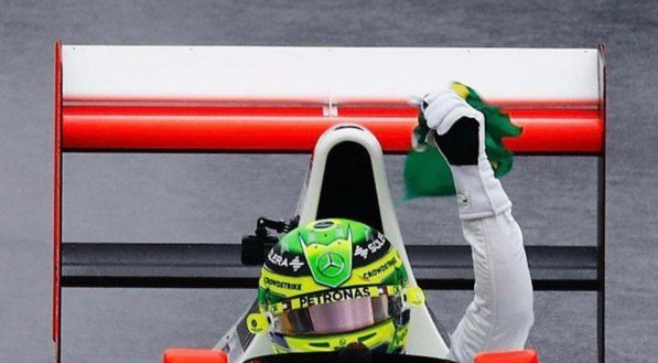 Lewis Hamilton na McLaren de Senna