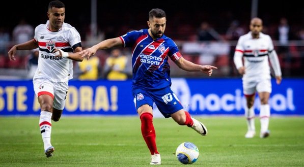 Imagem do confronto entre Bahia x São Paulo