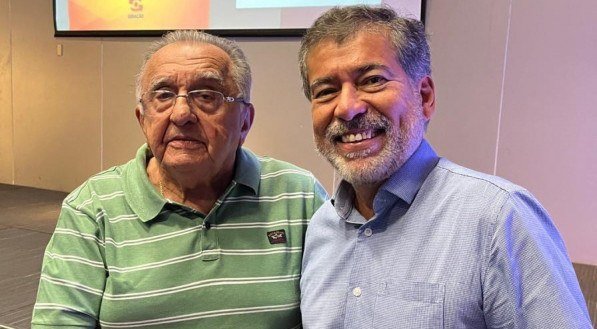 João Carlos Paes Mendonça, presidente do Grupo JCPM e Cláudio Alcoforado, presidente da Sucesu no lançamento do livro "Empresas Familiares", de Marcelo Silva