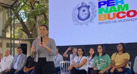 Raquel Lyra discursou no Feirão de empregos do Governo de Pernambuco, na Etepam