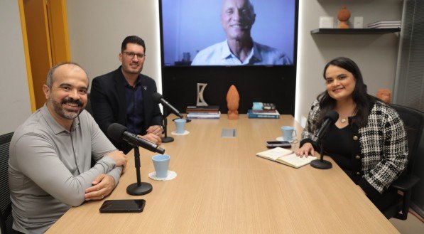 Epis&oacute;dio do videocast Sa&uacute;de e Bem-estar, apresentado por Cinthya Leite, contou com participa&ccedil;&atilde;o dos m&eacute;dicos Jos&eacute; Fernando Moura, Leonardo Gomes e Mauro Muniz