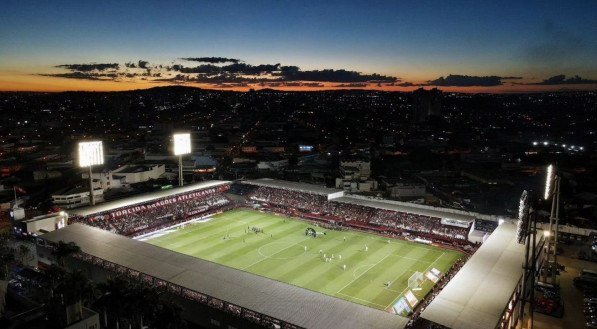 Imagem aérea do Estádio Antonio Accioly, em Goiânia (GO)