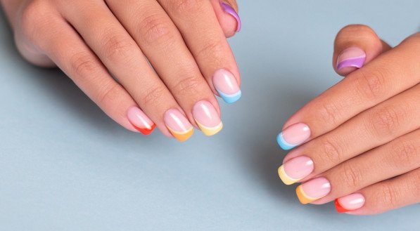 Imagem ilustrativa de belas unhas decoradas!