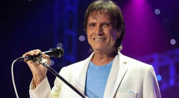 Roberto Carlos  faz show no Classic Hall nesta sexta-feira (08)