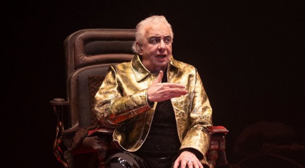 Ator Marco Nanini em 'Traidor', peça que abre o 23º Festival Recife do Teatro Nacional