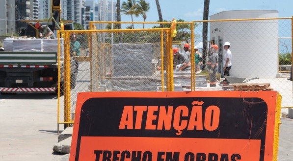 Requalificação da orla do Recife: Novo atraso gera preocupação e dificulta o lazer