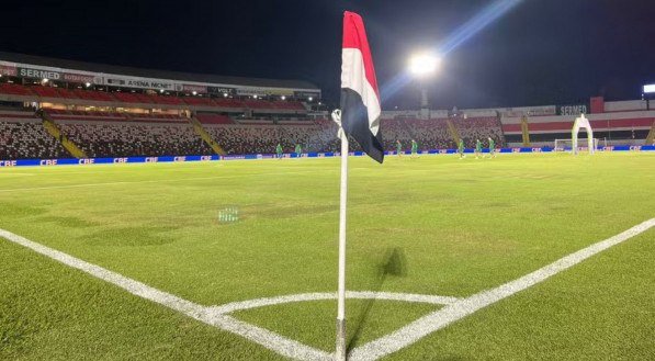 Estádio Santa Cruz/Arena Nicnet vai receber Botafogo-SP x Ceará