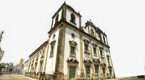 Recife Sagrado é um projeto da Secretaria de Turismo e Lazer do Recife que abre as portas de 12 templos do Centro do Recife para turistas e moradores