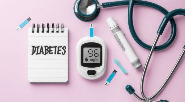 Alguns cuidados são importantes para garantir o controle do diabetes (Imagem: everydayplus | Shutterstock) 