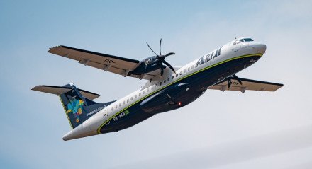 Imagem ilustrativa de um avião da Azul