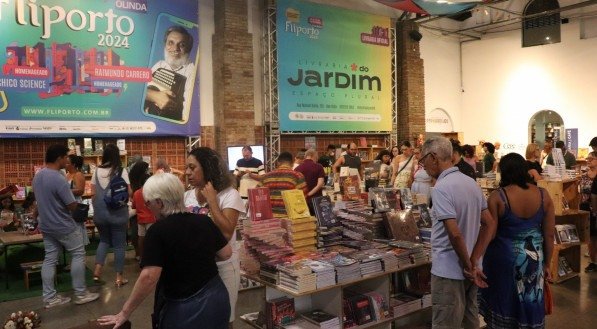 Imagem de movimentação da feira literária Fliporto 2024, realizada em Olinda