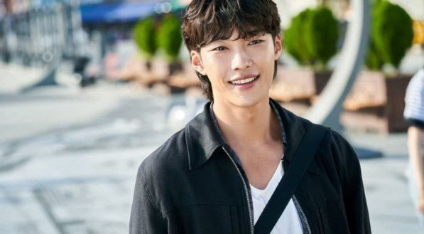 Imagem do ator Woo Do-hwan no dorama "Mr. Plankton"