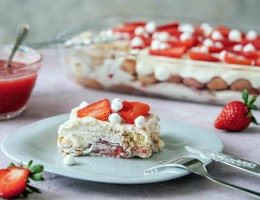 Tiramisu de Morango de Natal