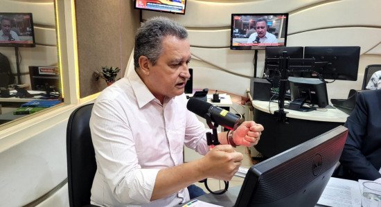 Na Rádio Jornal, ministro Rui Costa detalha visita a Pernambuco e vê momento positivo da economia nacional: "Vai de vento em popa"