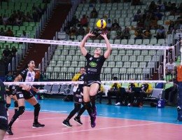Maringá x Osasco na Superliga Feminina: onde assistir ao vivo e horário
