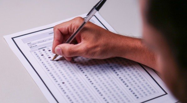 O exame supletivo oferece uma segunda chance para quem não pôde concluir os estudos na idade regular