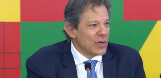 Fernando Haddad em coletiva no Palácio do Planalto