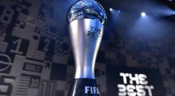 Imagem do Trófeu do prêmio The Best, da Fifa