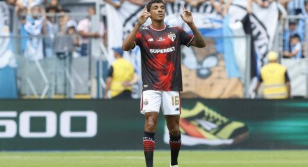 São Paulo pode renovar contrato de Luiz Gustavo para 2025