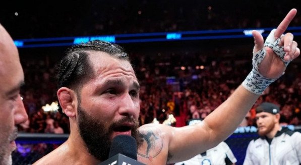 Jorge Masvidal revela que negocia volta ao UFC para 2025