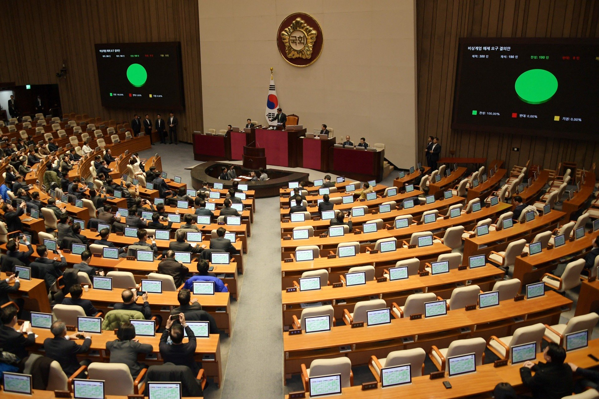 No comunicado, o secret&aacute;rio-geral &quot;condenou os ataques israelenses no Ir&atilde; na noite de quinta-feira, pedindo 'm&aacute;xima conten&ccedil;&atilde;o' por parte dos Estados-membros&quot;