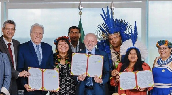 Presidente Lula assina demarcação de terra indígena na Paraíba