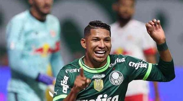 Santos tem interesse no atacante Rony do Palmeiras