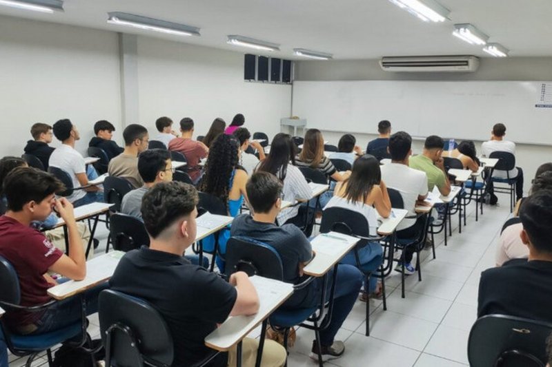 Leitura crítica se mostra essencial em todas as áreas do Enem