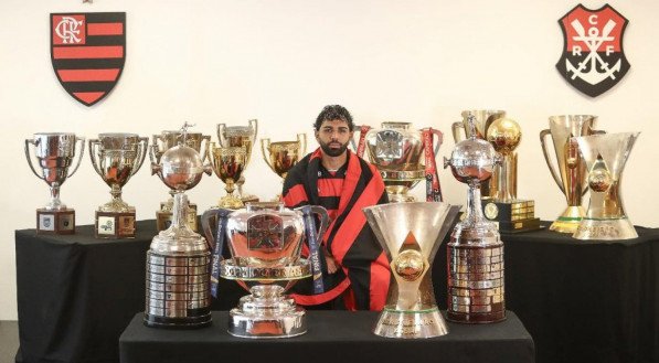 ‘Hoje eu virei uma lenda’: Gabigol se despede após seis anos no Flamengo