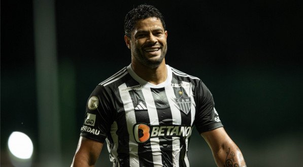 Hulk, atacante e capitão do Atlético-MG, preocupado